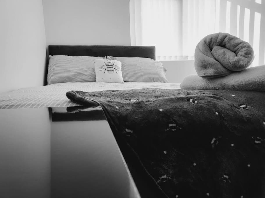레밍톤 High Street, 2 Bed, Newly Refurb 아파트 외부 사진